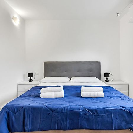 Appartamento Pellegrino Rossi 46 - Affitti Brevi Italia Милан Экстерьер фото